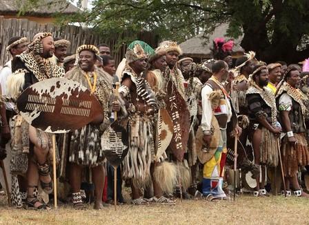 En Afrique du Sud, William a appris à dire bonjour en Zoulou