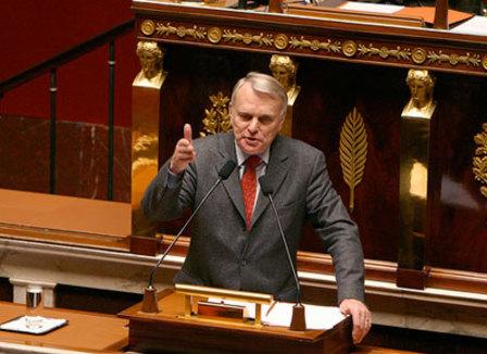  Immigration, la Gauche veut la démission du président de l'Assemblée et Eric Besson pète les plombs...le morning refresher. 