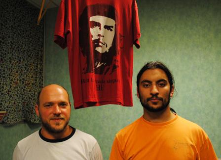 Guerre civile entre artistes pour une place au soleil