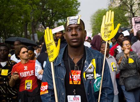 Une cinquantaine de lycéens protestent contre l'expulsion d'un de leurs camarades