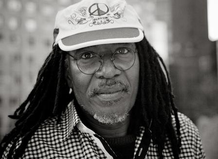 Alpha Blondy : « La majorité qui veut se faire des bisous, elle est souvent silencieuse »