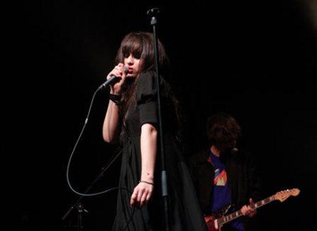 Photos : Camélia Jordana le 8 novembre 2010 à La Cigale