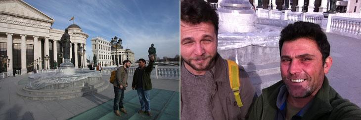 L’activiste Nikola Pisarev et un pote à lui devant la Cour Constitutionnell