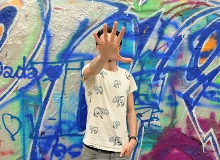 @Baborlelefan : dis, pourquoi tu buzzes ?