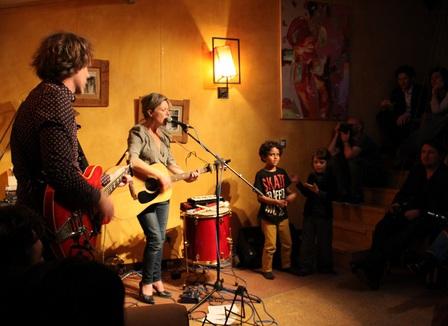 Marre de Bercy ? On a testé les concerts d'appartements