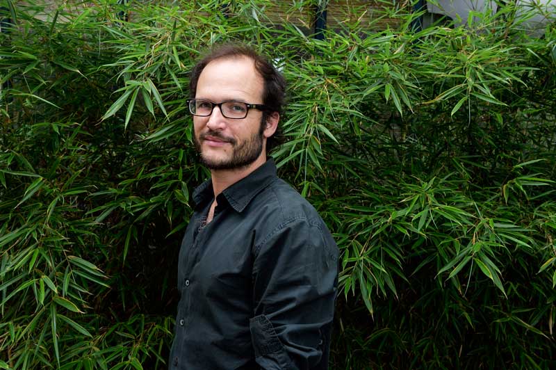 Thomas devant sa plantatio