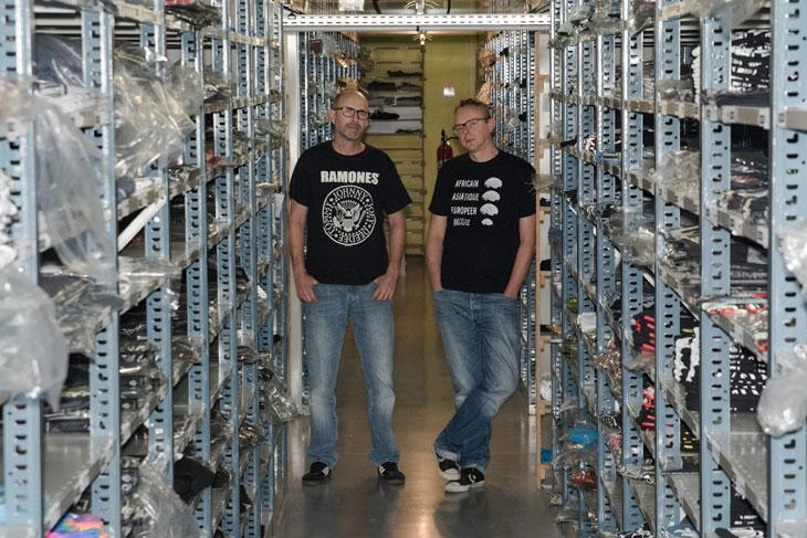 Goleand ont été le premier à avoir les droits sur le logo des Ramone