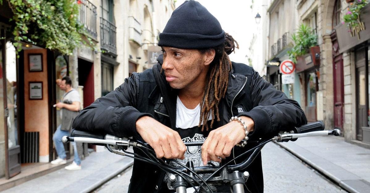 Sully Sefil, sa nouvelle boutique et ses souvenirs de Royal Wear