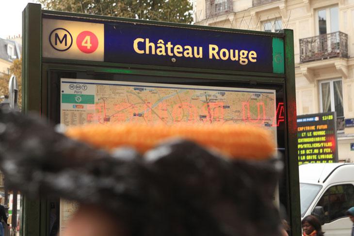 Kamara vient ici tous les jours dès 10h pour vendre ses épi