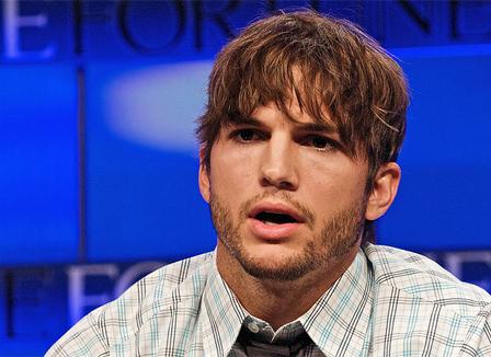 La sex-tape d'Ashton Kutcher, un requin égyptien et Jorge Videla... le Morning Refresher 