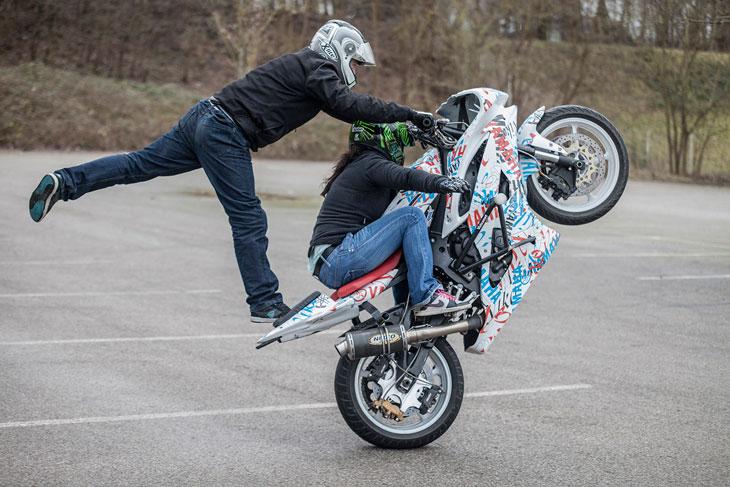 A 60e l'essence pour une journée plus les éventuels dégâts, « c’est clairement un sport de riche pratiqué par des pauvres »
