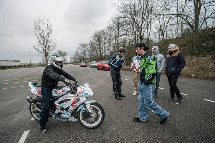 « Je n’arrive pas à faire le “Special K” ! » balance Nico avec une pointe d’agacement