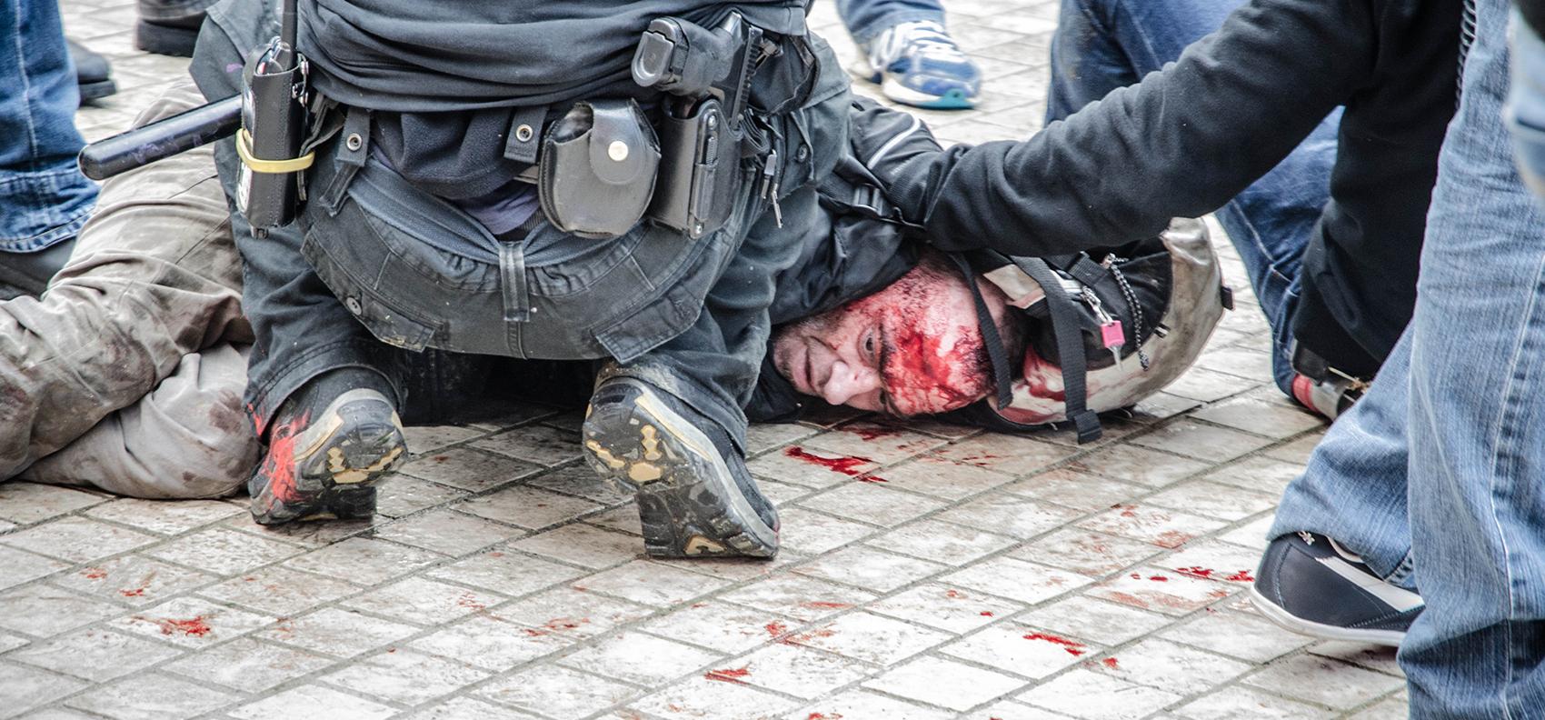 A Toulouse, black blocs et antifas se sont fightés avec la police