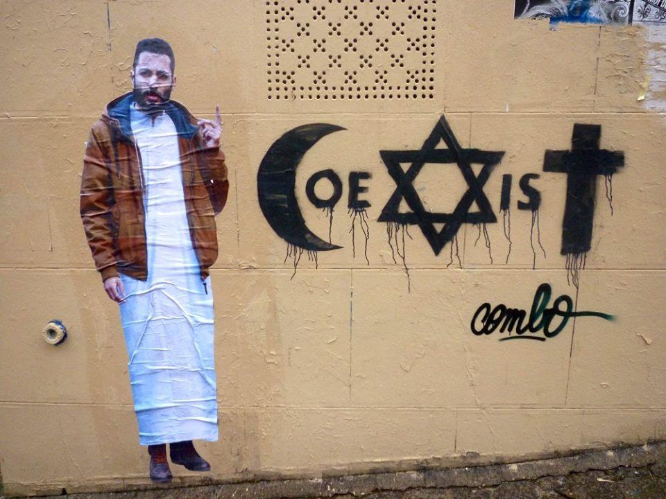 Malgré les coups, Combo continue son street art antiraciste