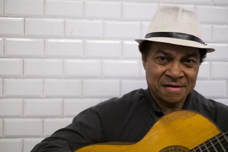 Tomás était dès le petit matin sur le quai de la 1 à Hôtel de Ville