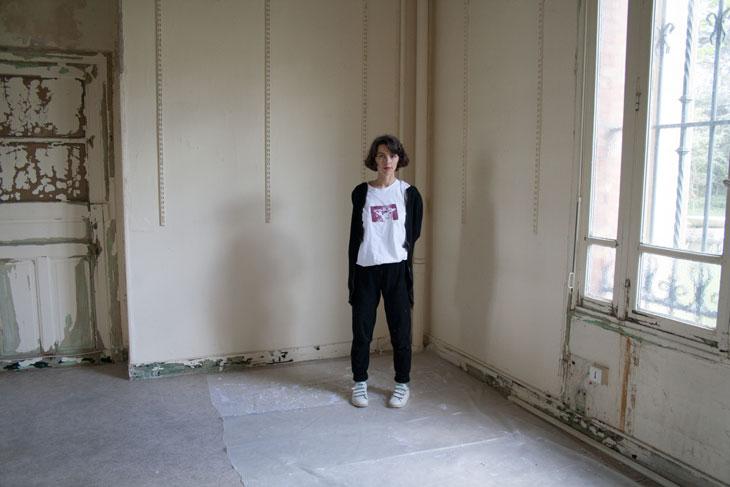 Gabriela dans son futur atelie