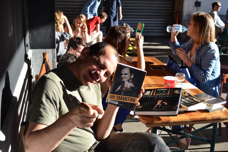 Farouk se sent comme un extraterrestre à Ground Contro