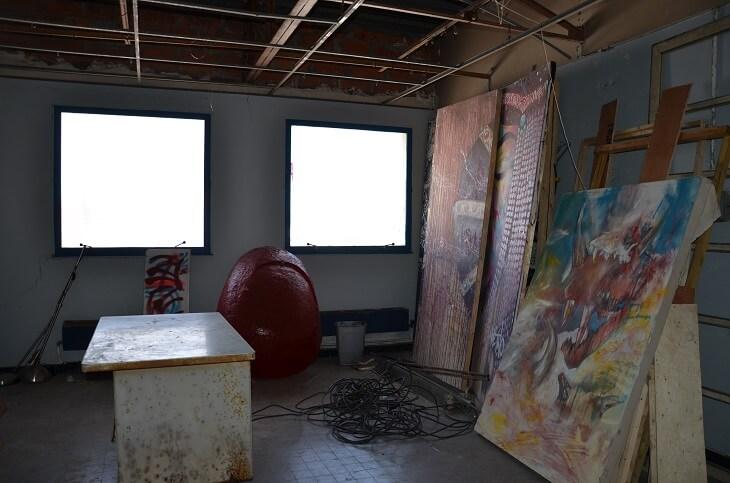 Et atelier de peinture à l'étage