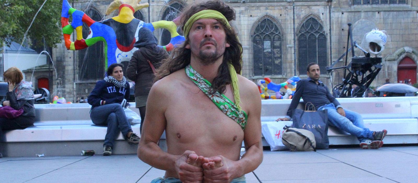 Kai, le yogi de la place Stravinsky 