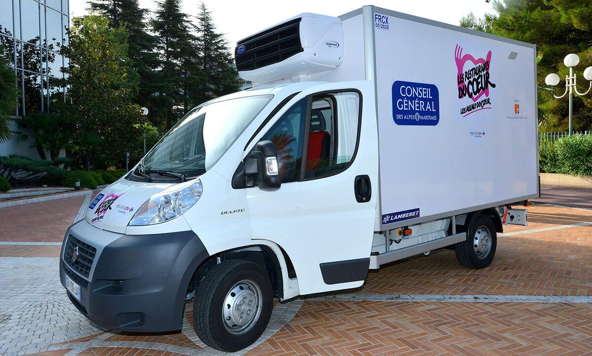 Etat d’urgence : les Restos du Cœur suspendent les distributions de repas en camion