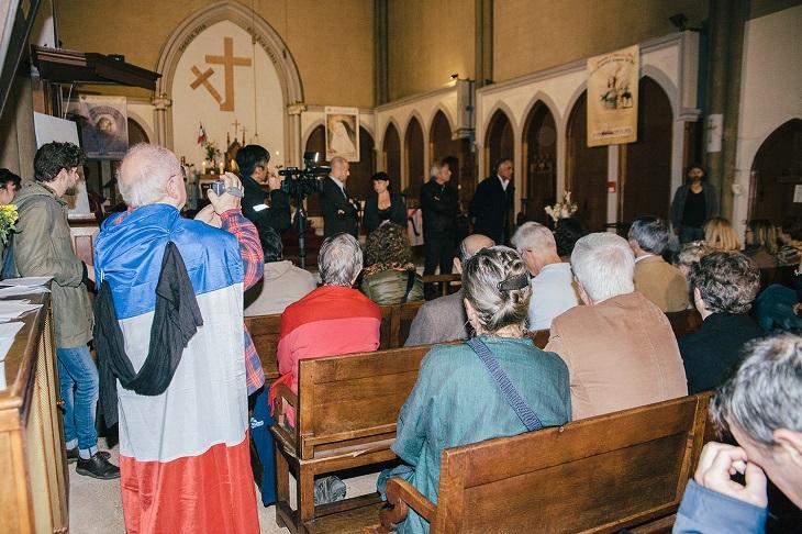 Samedi 7 novembre, dans Sainte-Rita « occupée », une messe en l'honneur de l'avocat qui a tiré sur le bâtonnier du tribunal de Melun