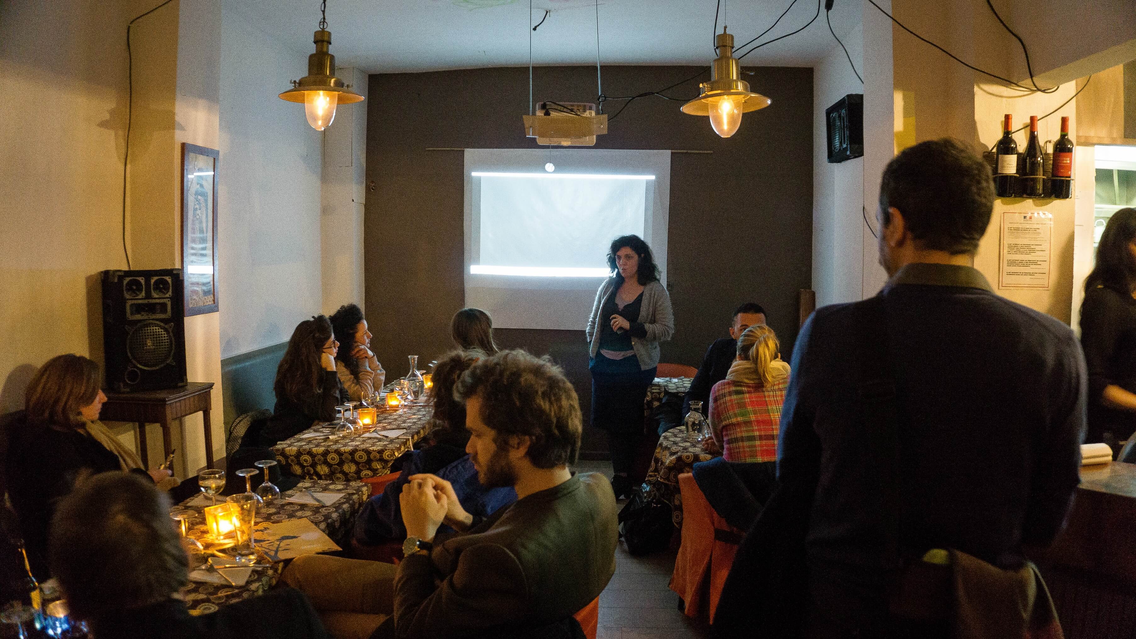 La séance va bientôt commencer