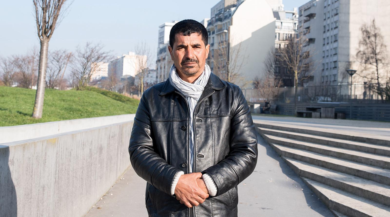 Attaque du comico de la goutte d’Or : le père ne veut pas croire la version officielle