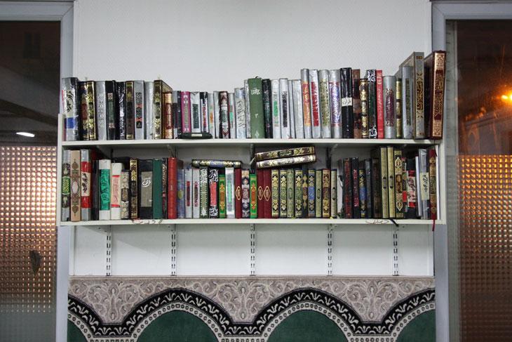 Dans la mosquée Oma