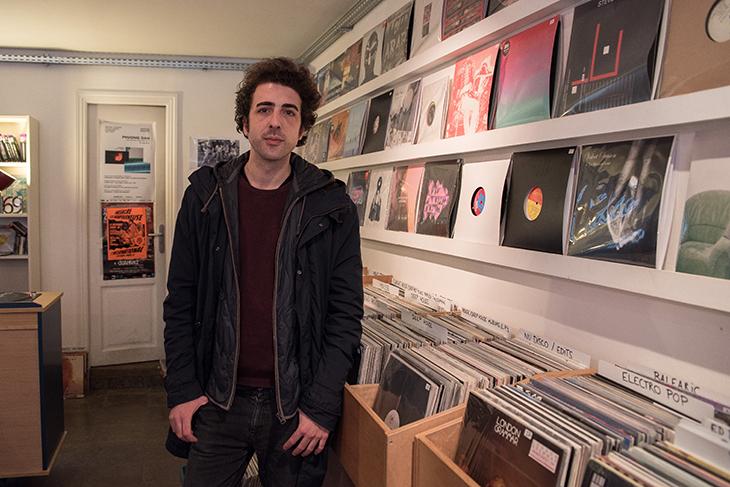 Dave et ses vinyles.