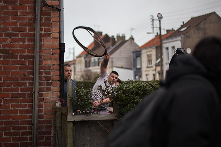 Ce "riverain en colère" est connu comme le loup blanc à Calais
