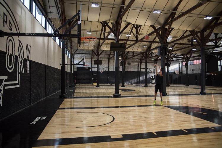 A la Hoops Factory, enfile les panniers en mode NB