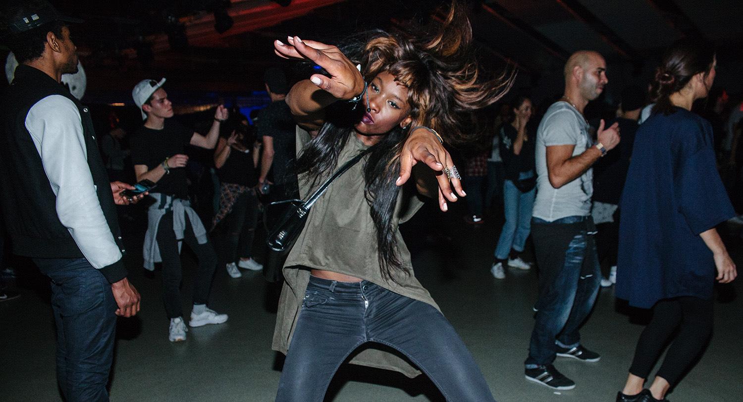 Le Voodoo, la nouvelle danse techno qui envahit Paris