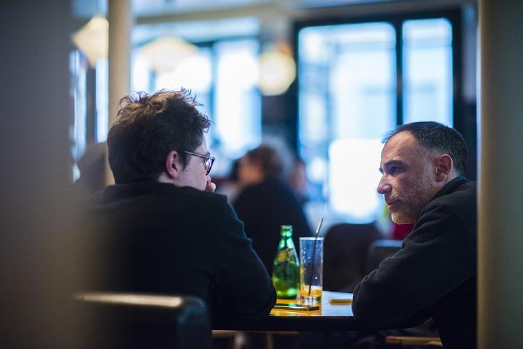 Un Perrier et un magnéto