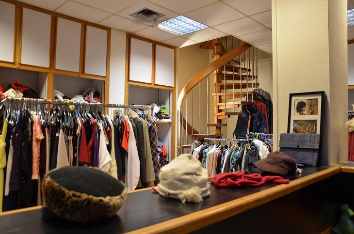 Viens pécho une veste en jean à l'espace de troc de l'Archipe