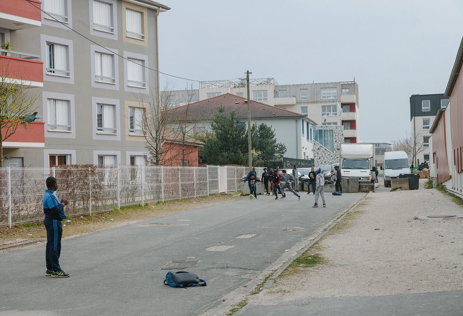 Le match est atrocement serré.