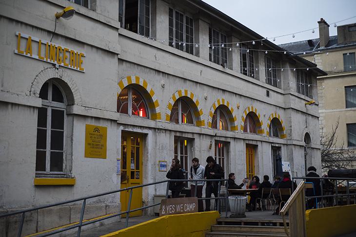 La terrasse de la lingerie