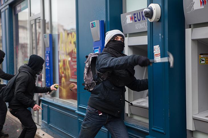 « On ne s'attaque qu'à des cibles économiques ou symboliques. »