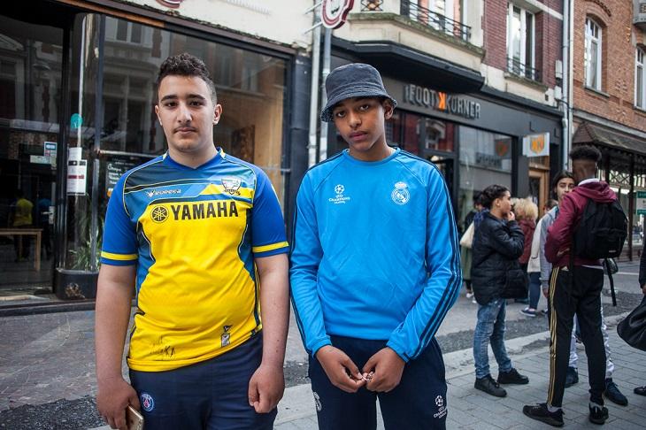 « C’est comme si on était au quartier. On n’entre pas en disant : “bonjour, pardon”. En plus on peut tutoyer les vendeurs. 