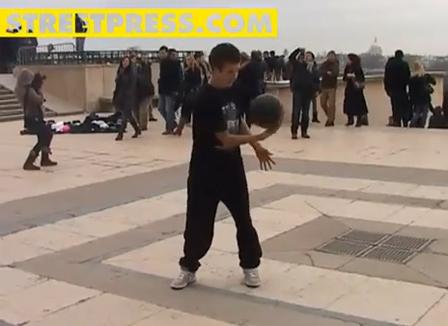 Vidéo: Le « freestyle basket » bientôt dans toutes les cours de récré