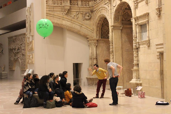 La Cour des contes raconte des histoires