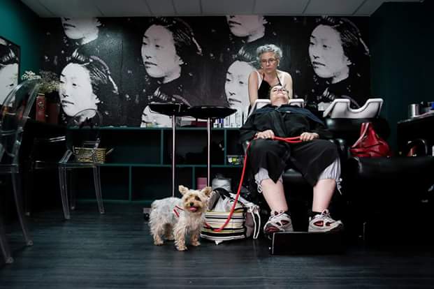 SDF, prostituées ou chômeuses se refont une beauté chez Joséphine 