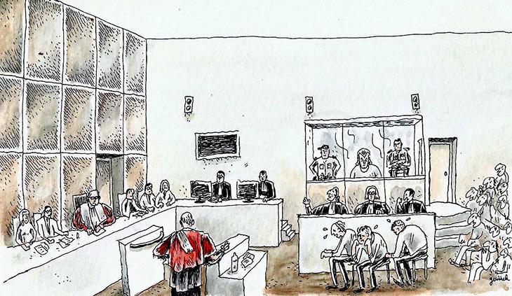  Les trois compères seront condamnés pour vol avec violence mais repartiront libres. Un 4e accusé siège dans son box