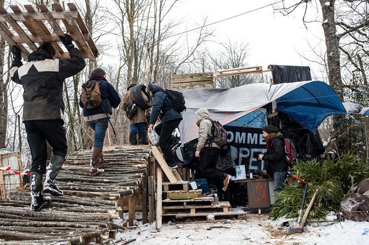 Les opposants au projet ont déclaré la forêt « Zone à défendre »