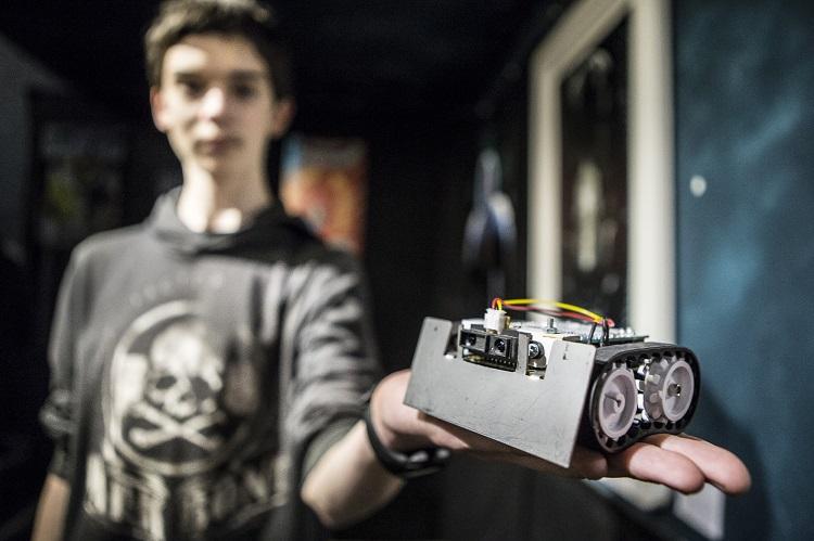 Nicolas, 14 ans et petit génie de l'informatique