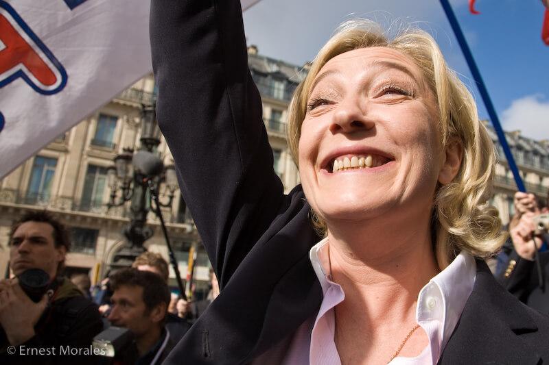 « Marine Le Pen, un camp de migrants n’est pas un zoo », par le maire de Grande-Synthe