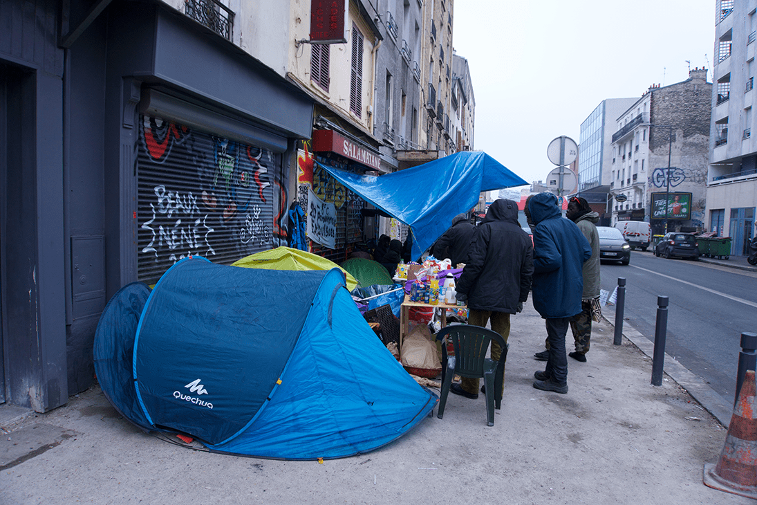 Un petit campement s'est installé.