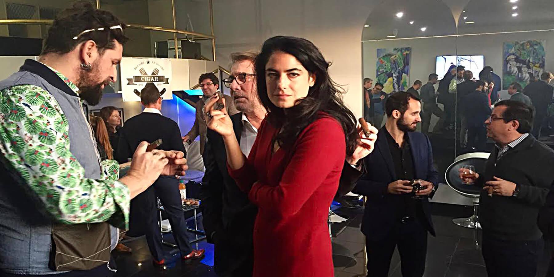 Les jeunes loups de la finance « refont le monde » au Cigar Social Club