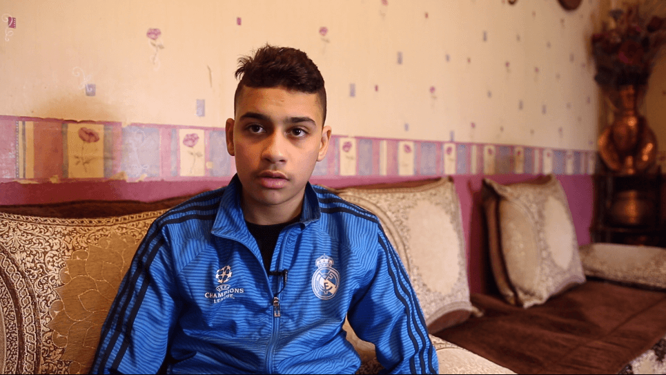 Yacine, 13 ans, subit le harcèlement et les menaces de la police