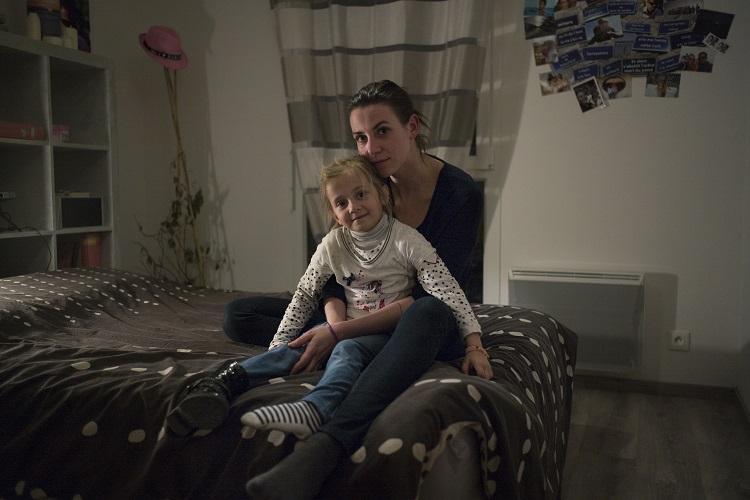 Emmanuelle a décidé de porter plainte contre le commandant de la CRS 38 pour “harcèlement moral ayant conduit au suicide”