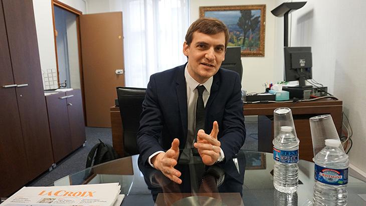 Ses lectures : La Croix et Societ